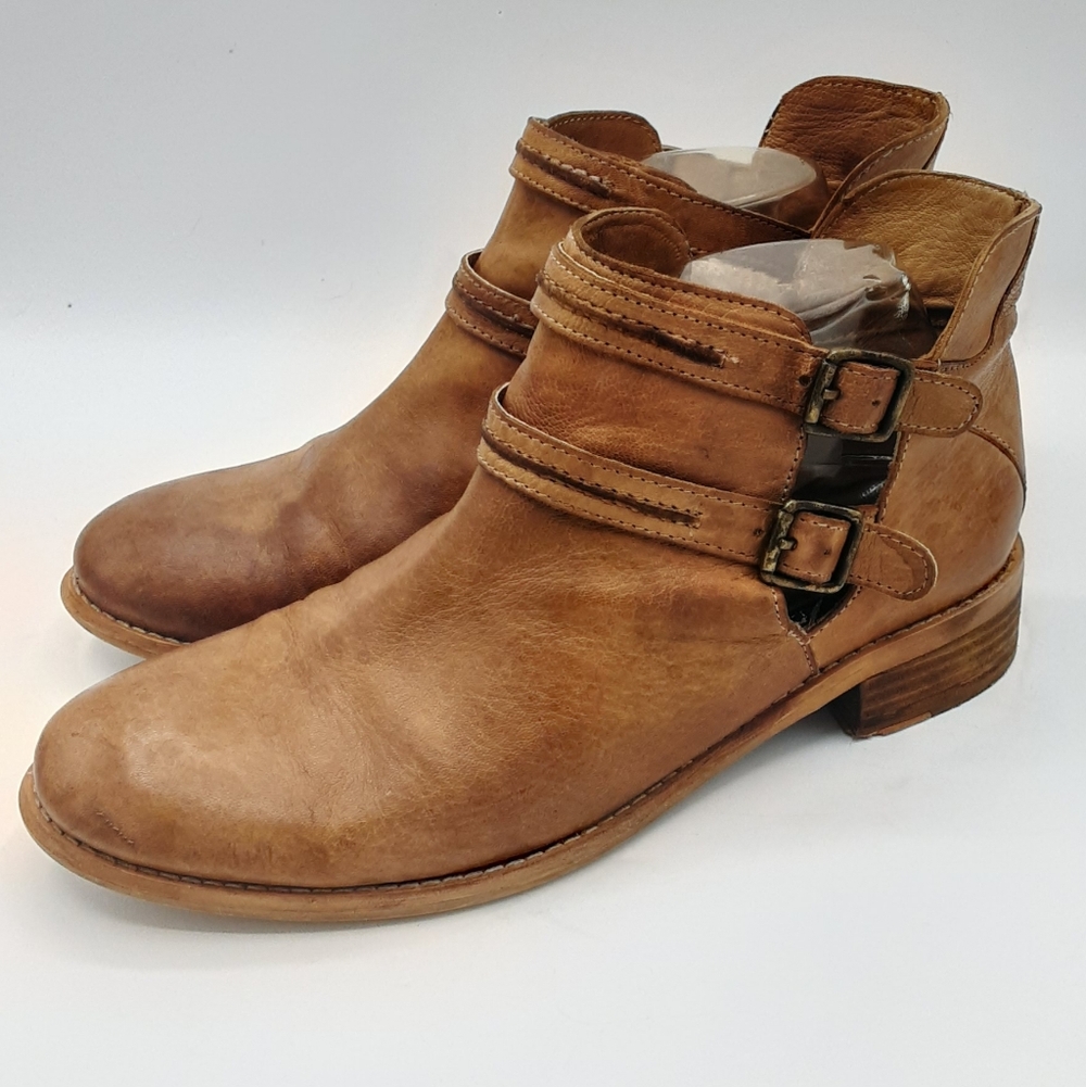 Diba True Road Map Tan Leather Double Adjustable Strap Ankle Bootie Size 8.5M.